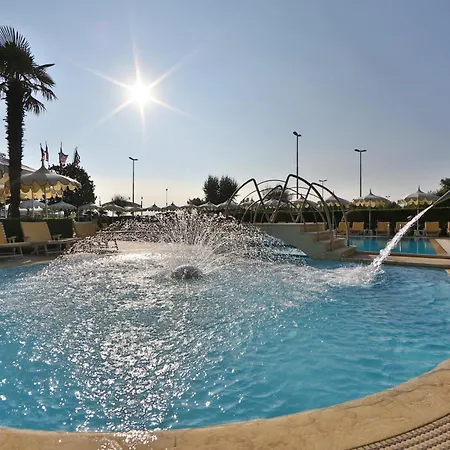 Bristol Otel 4*