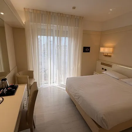 Otel Bristol