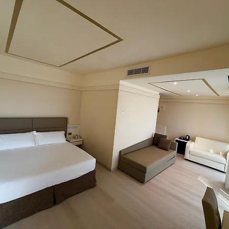 Hotel Bristol