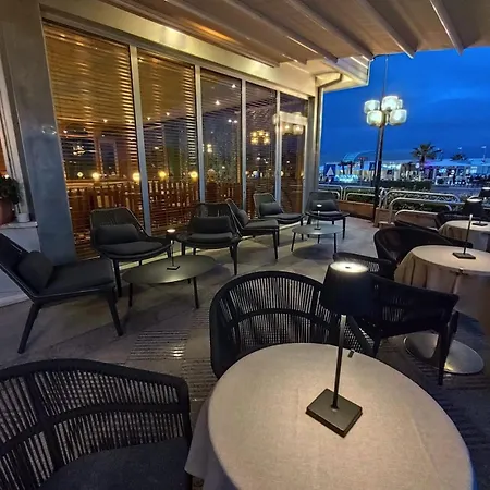 Hotell Bristol 4*