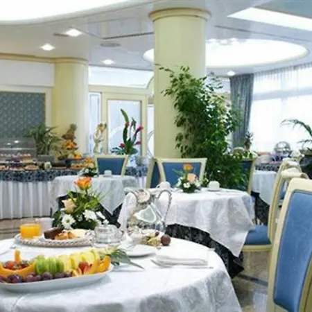 Hotel Bristol